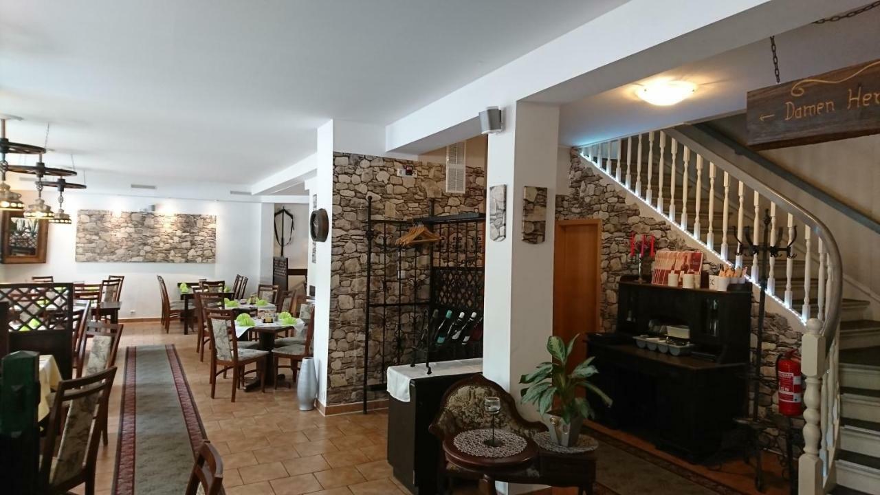 Restaurant Rosengarten ノイルピーン エクステリア 写真
